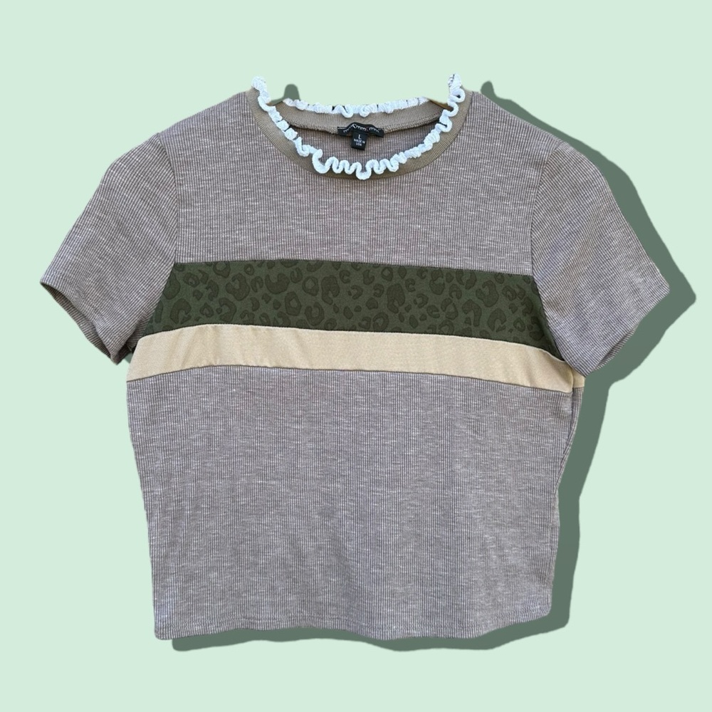 Moa Moa Leopard Crop Top